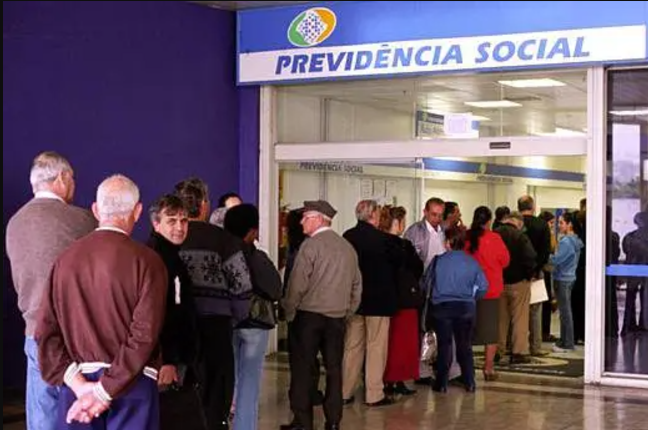 Fila do INSS: Quase 1,8 milhão de pedidos aguardam análise
