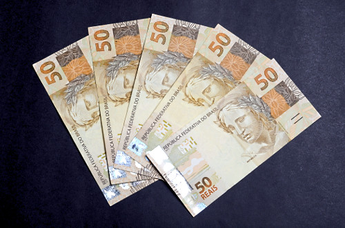 Governo testa antecipação de benefícios do INSS e estuda ampliação do valor