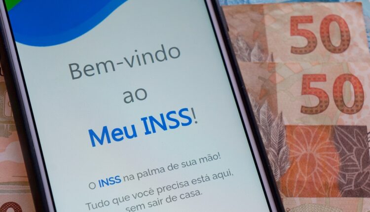Como receber valores de beneficiários falecidos no INSS