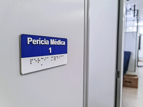 O representante legal do INSS pode acompanhar perícias médicas?