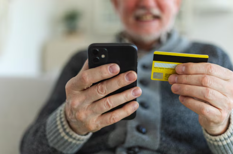 Tem limite liberado no cartão consignado? Veja como consultar e usar com segurança