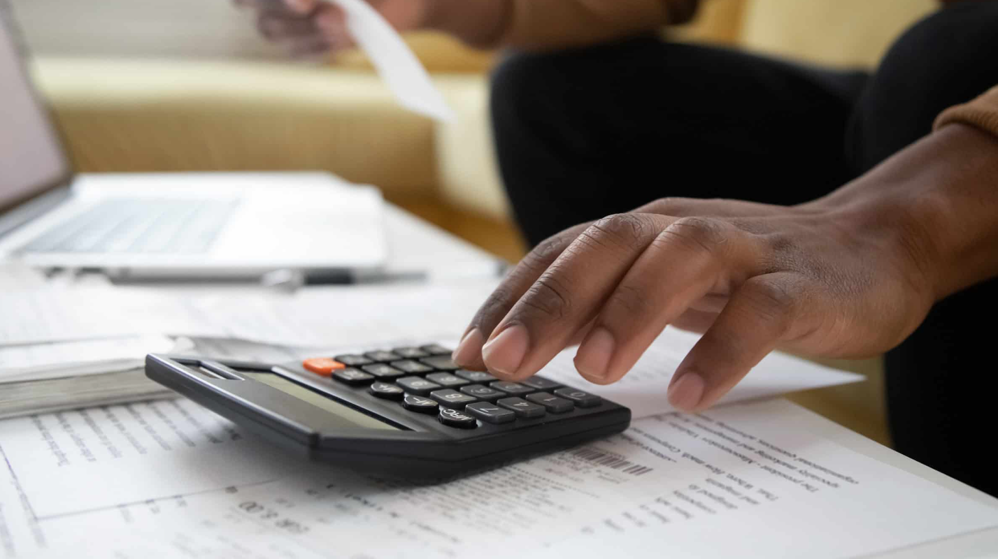 Trabalhadores CLT podem comprometer quanto da renda com o empréstimo consignado?