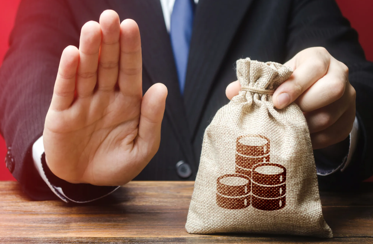 O algoritmo do empréstimo INSS: Por que alguns aposentados têm crédito negado e outros não?