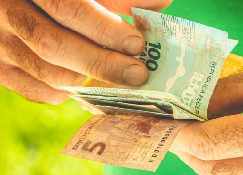 Quantas parcelas do saque-aniversário posso antecipar com as novas regras?