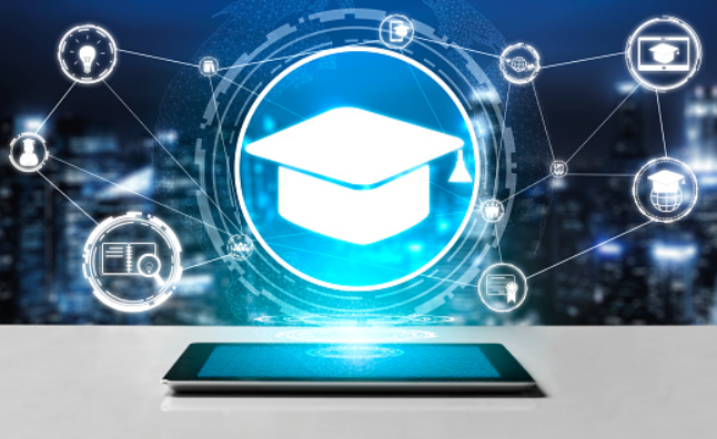 Empréstimo CLT para financiar uma pós-graduação ou MBA de alto custo