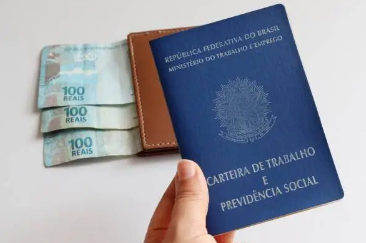 Por que o trabalhador CLT busca o crédito consignado?