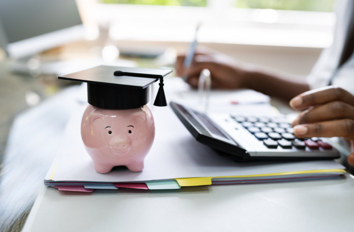 Empréstimo CLT para pagar financiamento de estudos