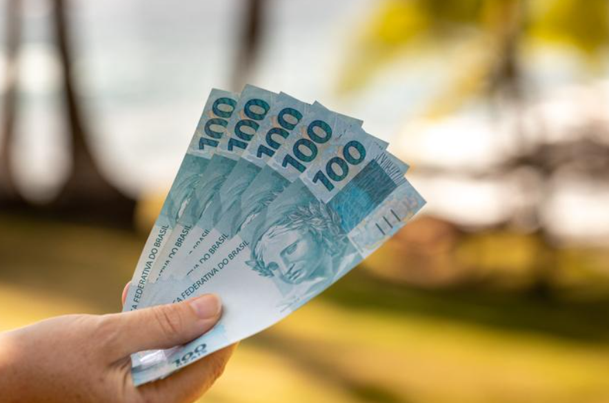 Saque-aniversário 2026: O guia para quem quer dinheiro sem comprometer o salário