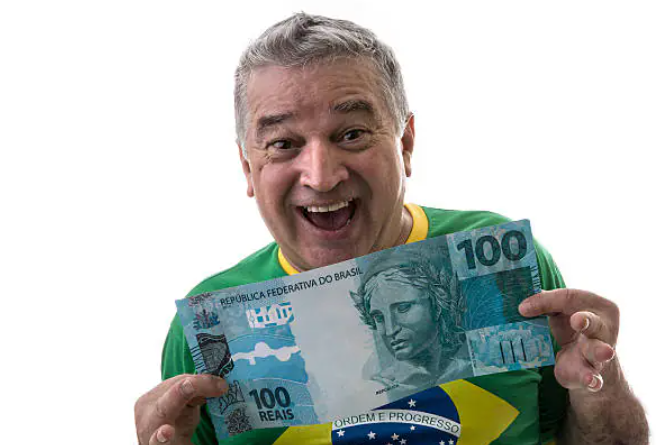 As vantagens e cuidados especiais no acesso do idoso ao crédito consignado