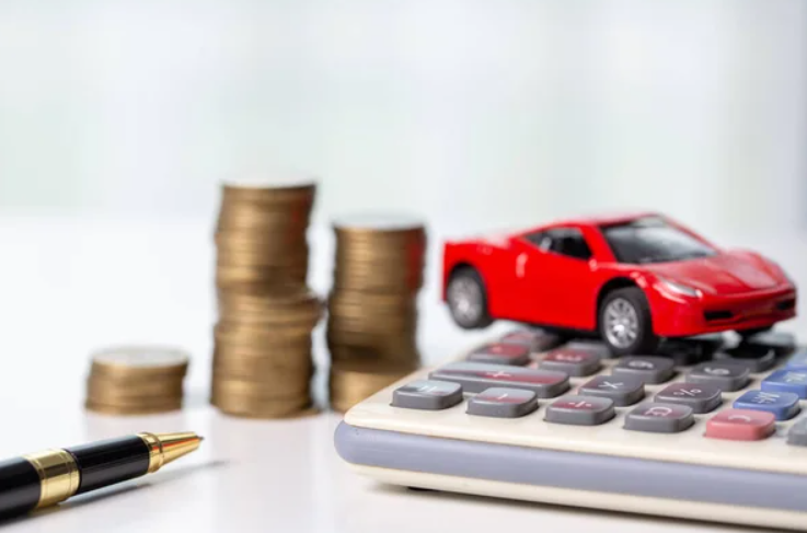 Quais são os custos envolvidos no refinanciamento de veículo?