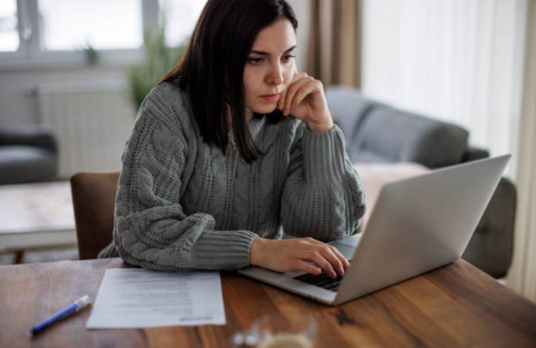 O banco pode descobrir que estou procurando outro emprego?