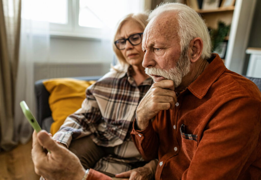 Saiba identificar um golpe do consignado em menos de 1 minuto